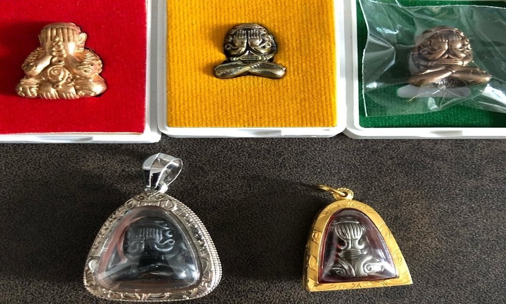 amulettes thailandaises