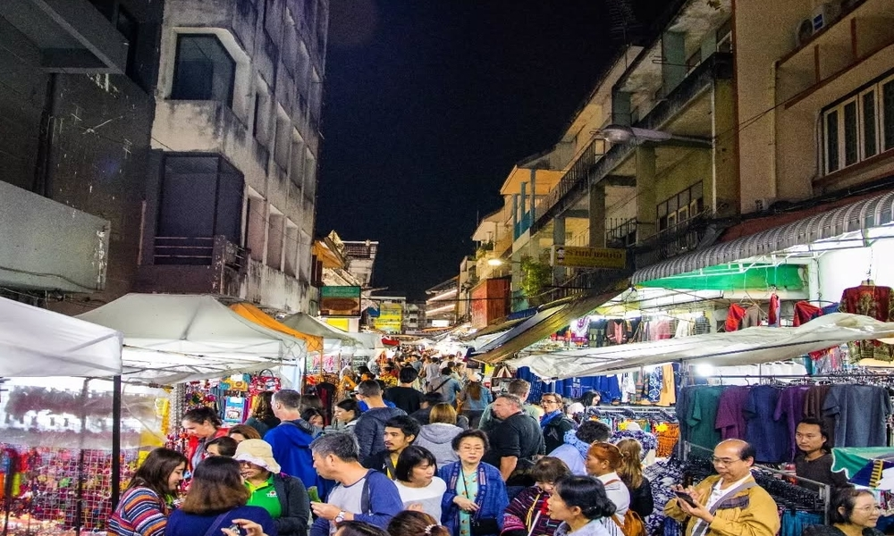 chiang rai night bazaar