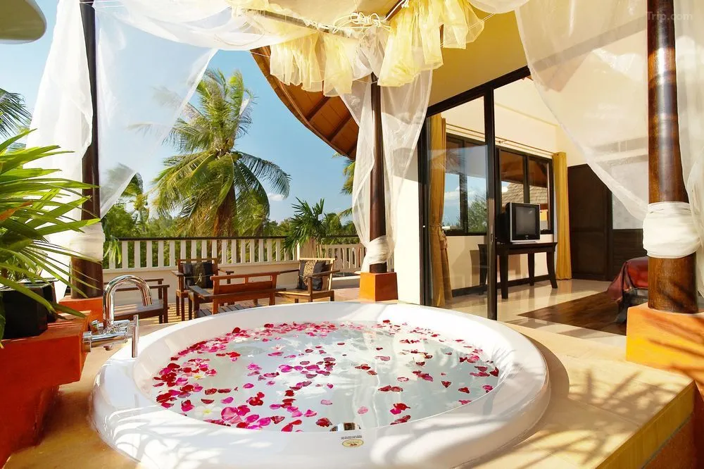 Chada Lanta Beach Resort
