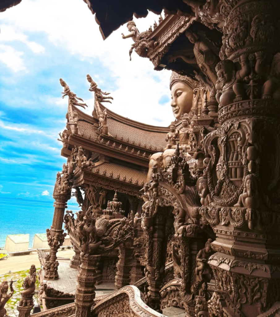 sanctuaire de la verité pattaya