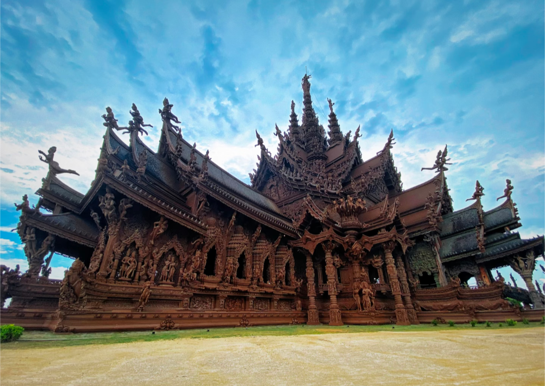 sanctuaire de la verité pattaya